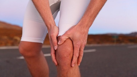 Обзор исследования эффективности кинезио тейпа при колене бегуна
